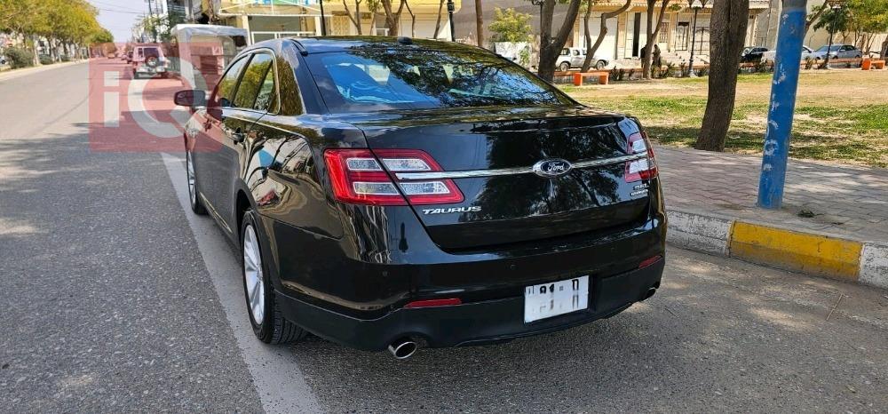 Ford Taurus